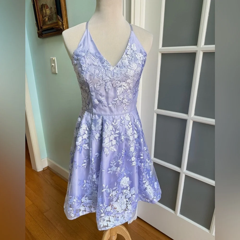 BCX  Embroidered Lined Lavender Nylon Fit & Flare Flocked Mesh Dress Sz 9